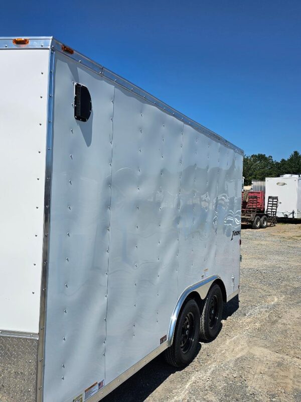 824IH 25' 102 Wide 8.6 Tall White Homesteader - Image 2