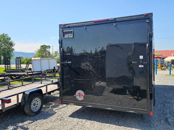 822IH 24' 102 Wide 8.6 Tall All Blacked out Homesteader - Image 2